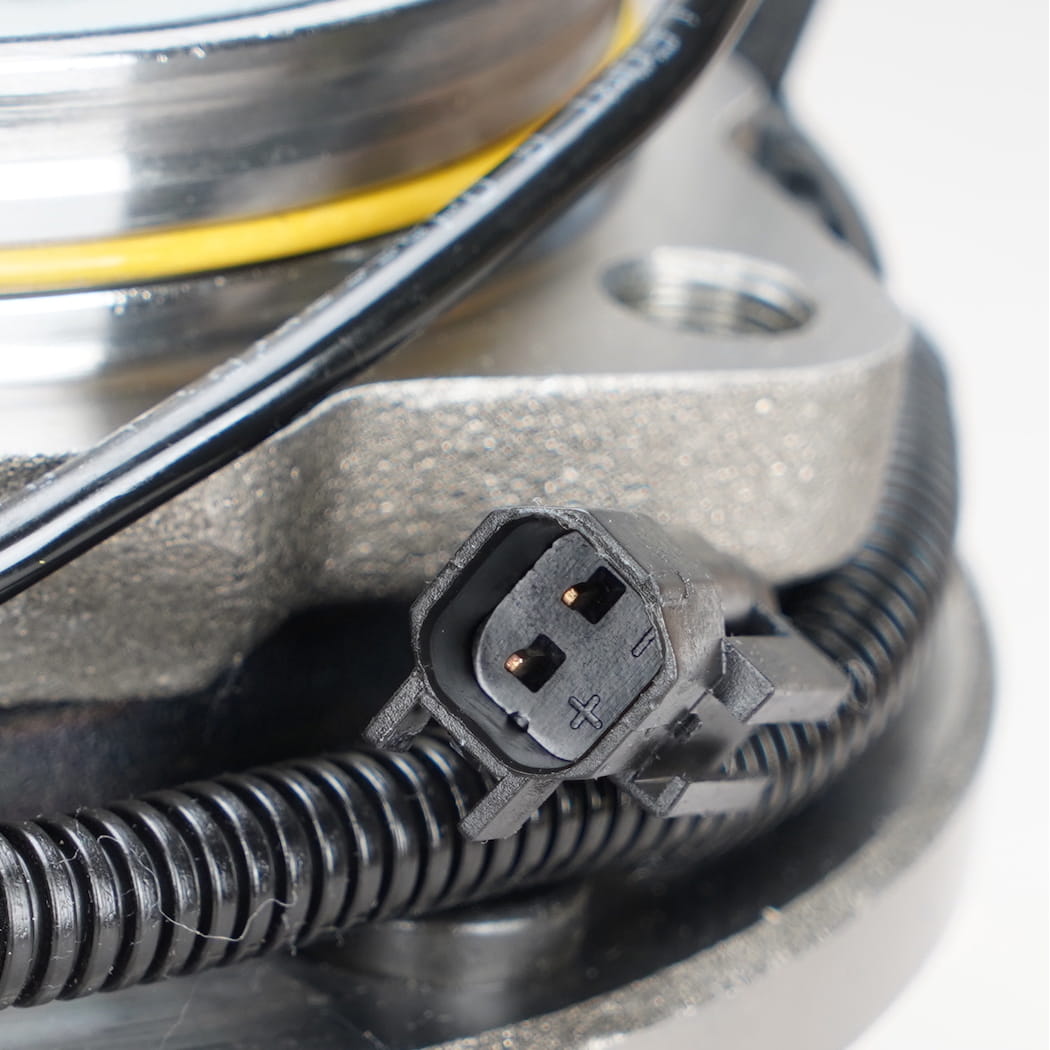 Hanhub 515146 Hub ruota anteriore e gruppo cuscinetto compatibile con Chevy Silverado 2500 HD Silverado 3500 HD Sierra 2500 HD Sierra 3500 HD Sostituisce FW423 22762440 25807419 20873257 BR930827 SP620301 8-LUG